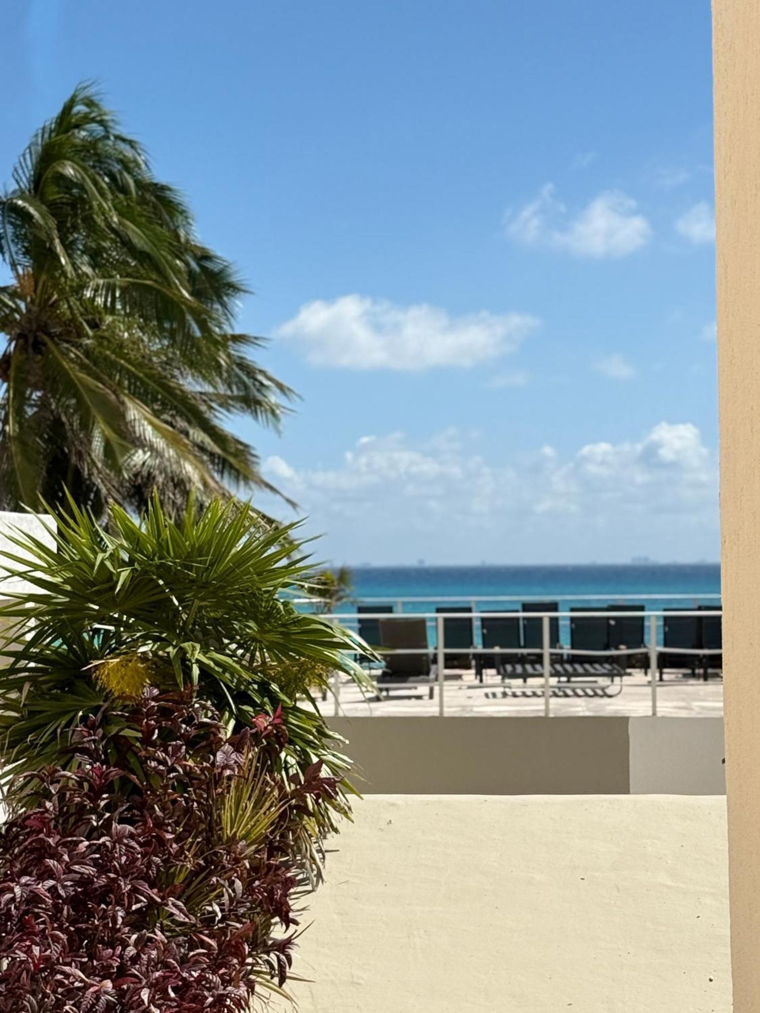 Luciana Hotel & Beach Club Playa del Carmen Exteriör bild