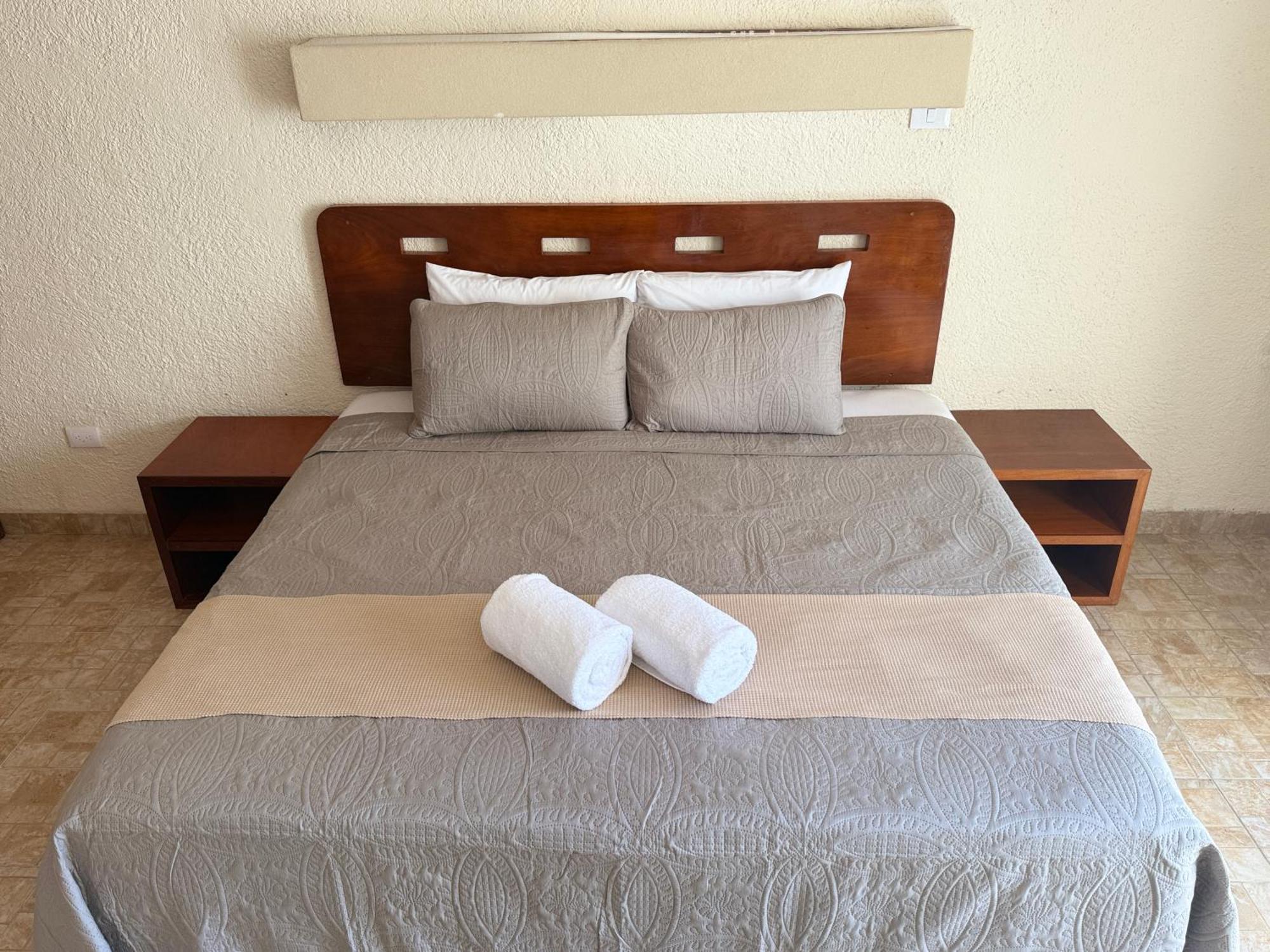 Luciana Hotel & Beach Club Playa del Carmen Rum bild