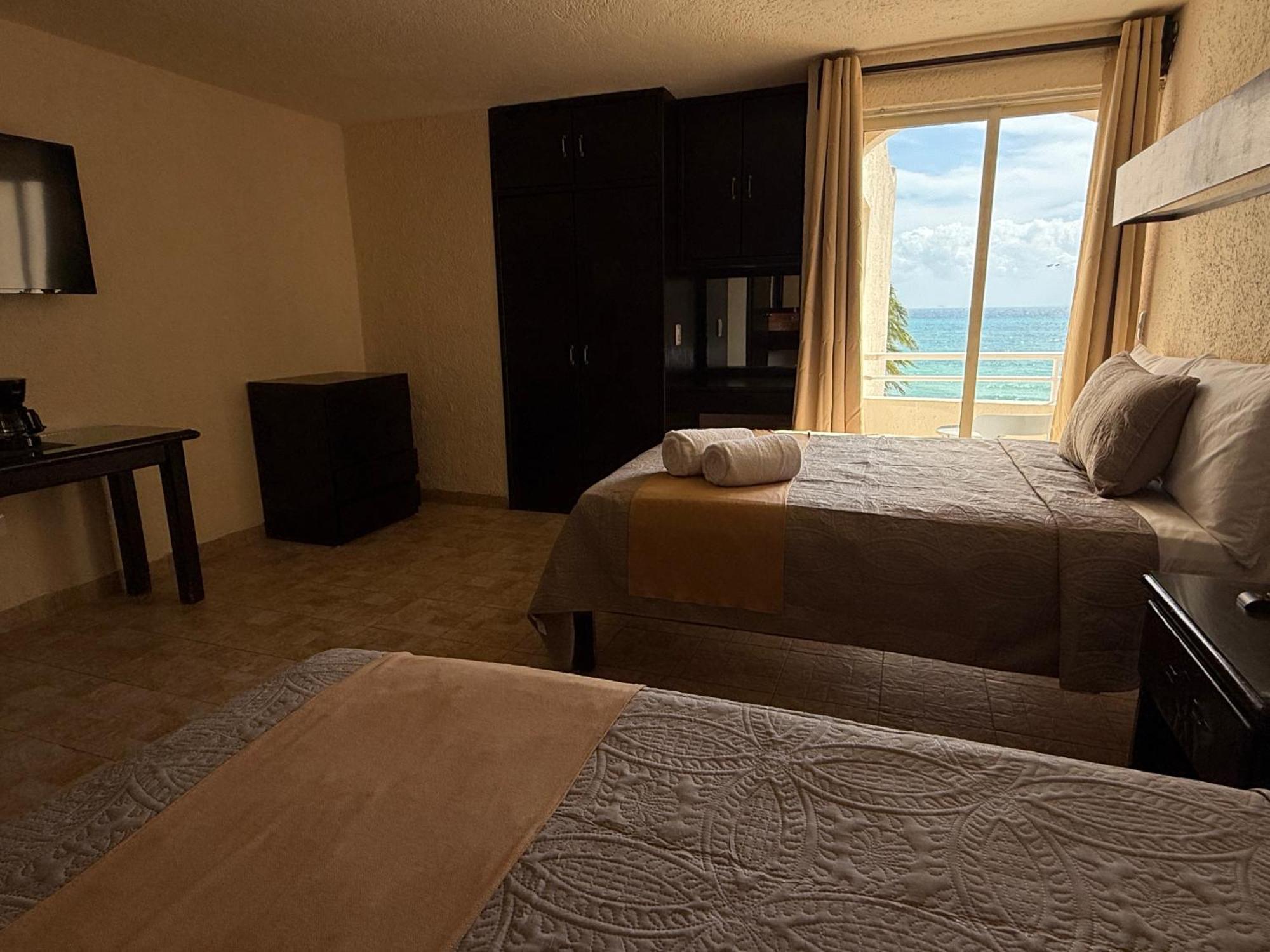 Luciana Hotel & Beach Club Playa del Carmen Rum bild