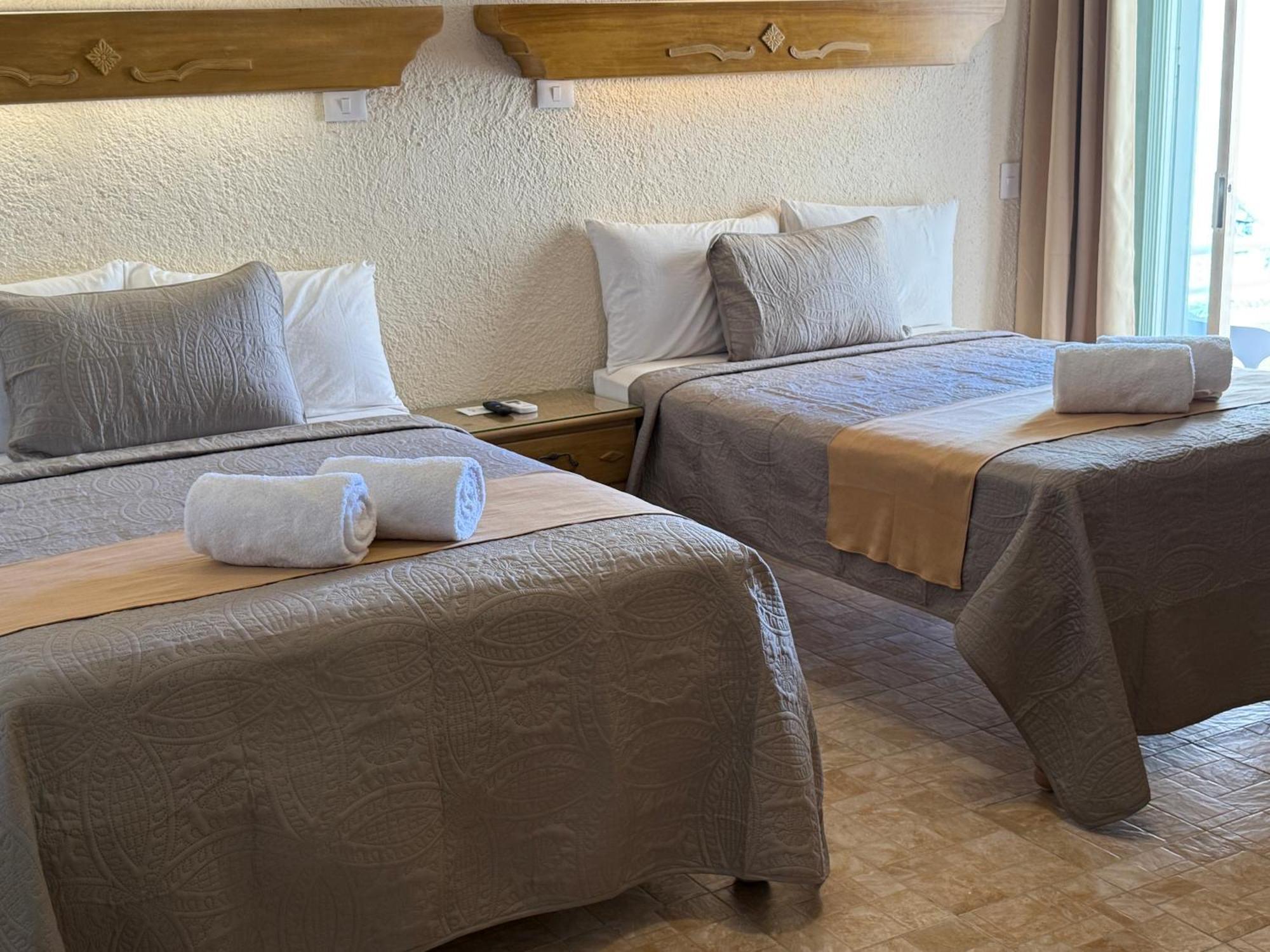 Luciana Hotel & Beach Club Playa del Carmen Rum bild