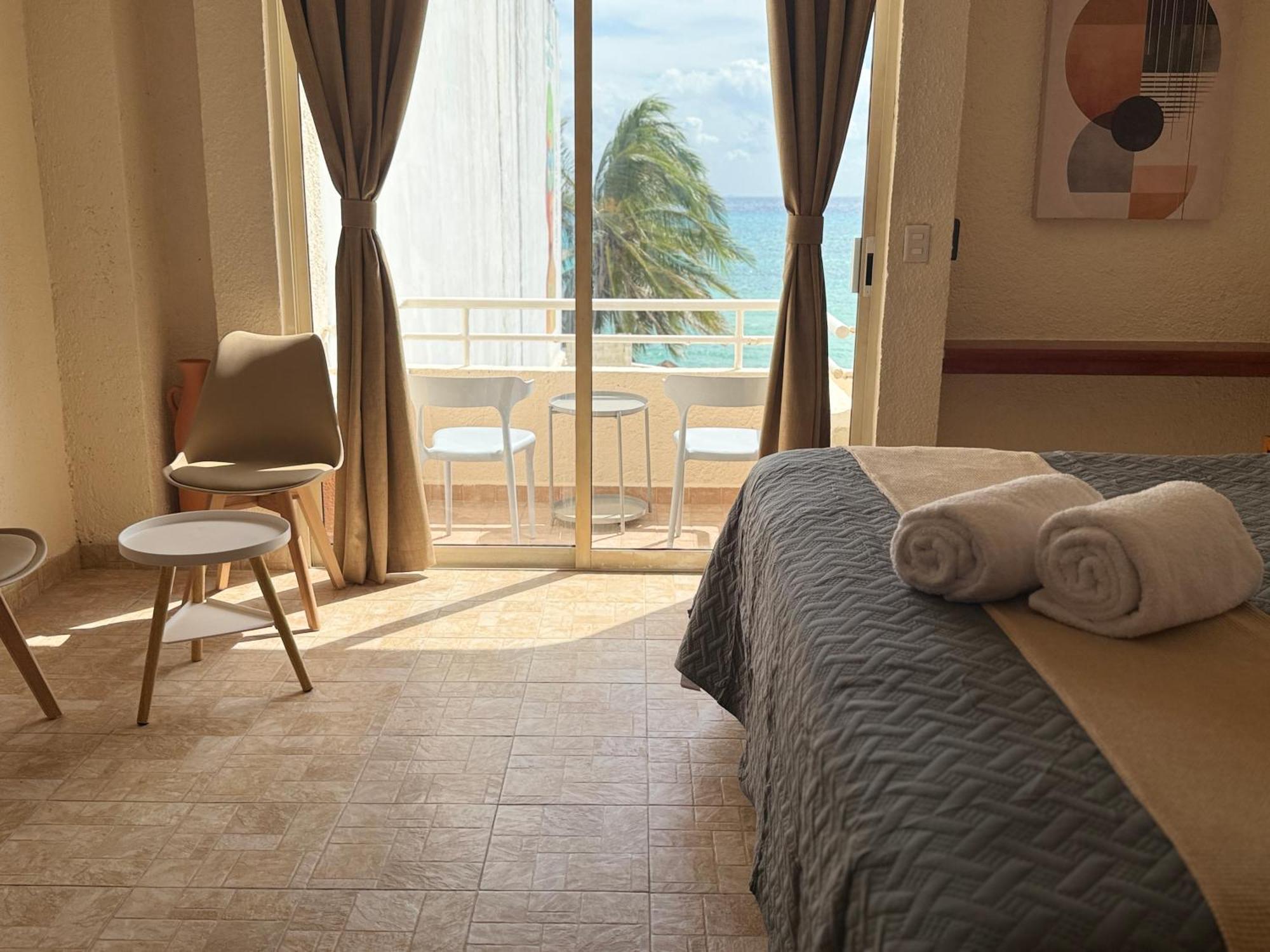 Luciana Hotel & Beach Club Playa del Carmen Rum bild