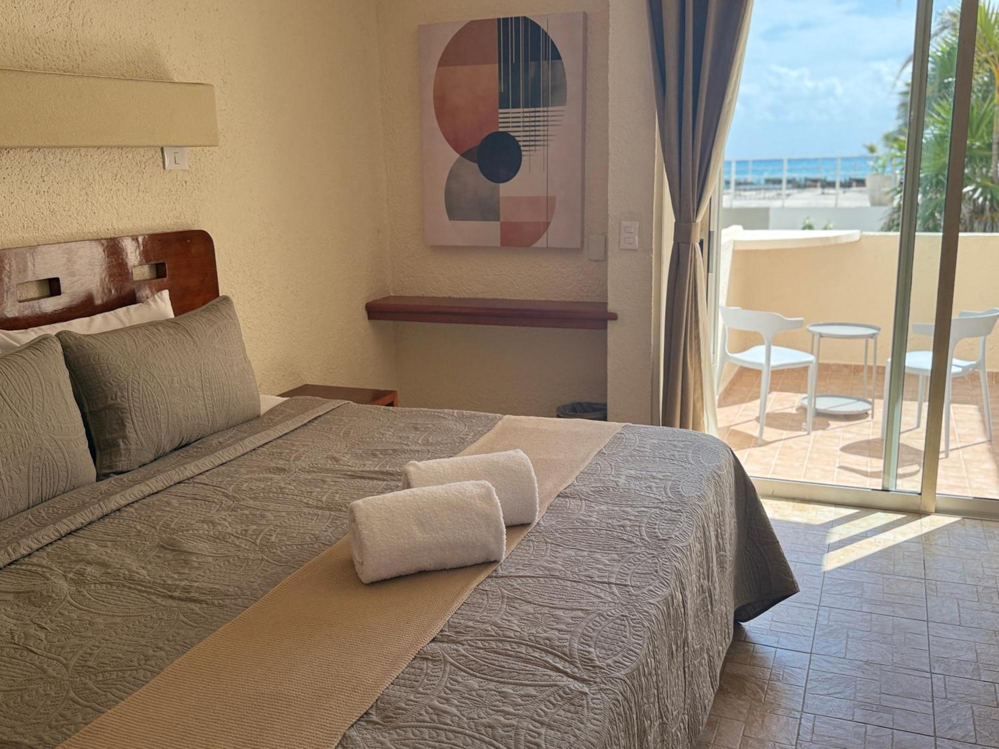 Luciana Hotel & Beach Club Playa del Carmen Rum bild