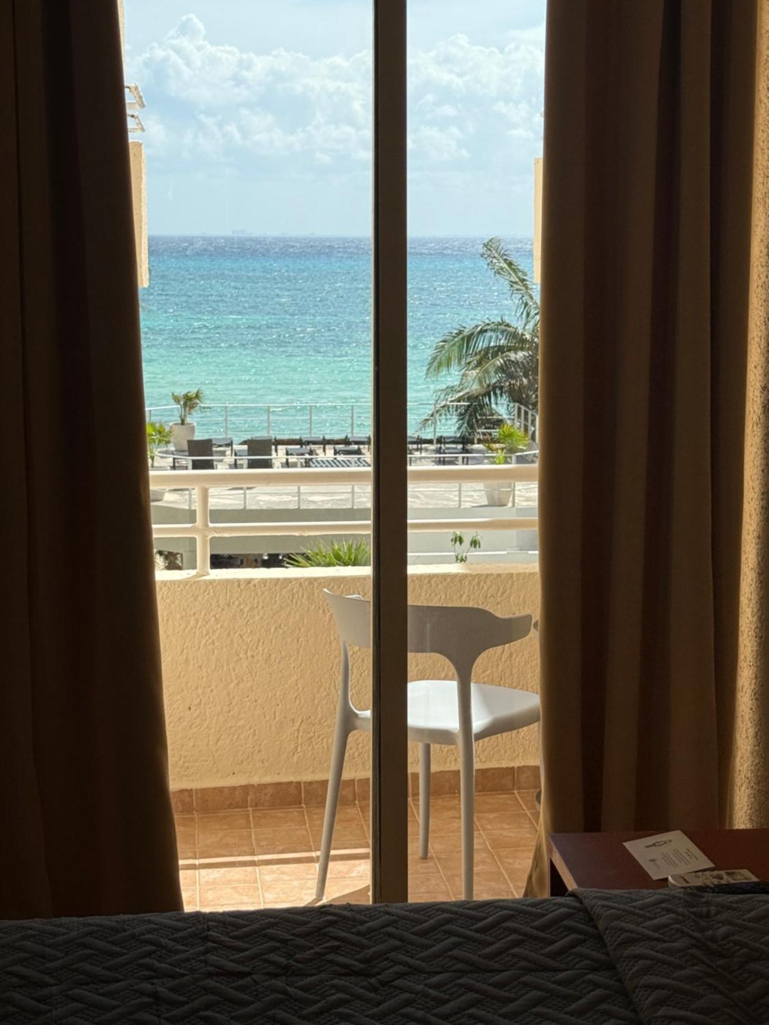 Luciana Hotel & Beach Club Playa del Carmen Rum bild