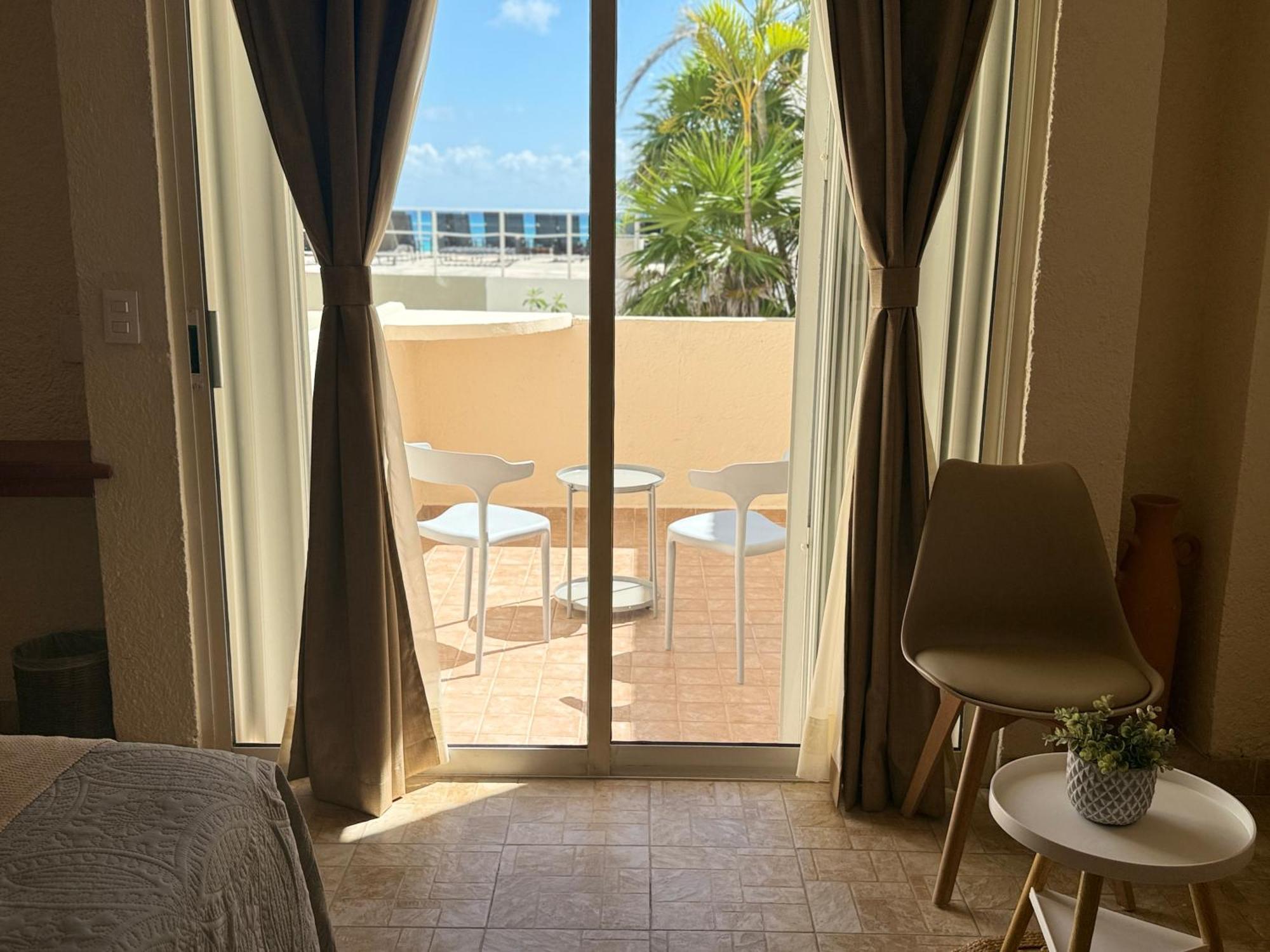 Luciana Hotel & Beach Club Playa del Carmen Rum bild