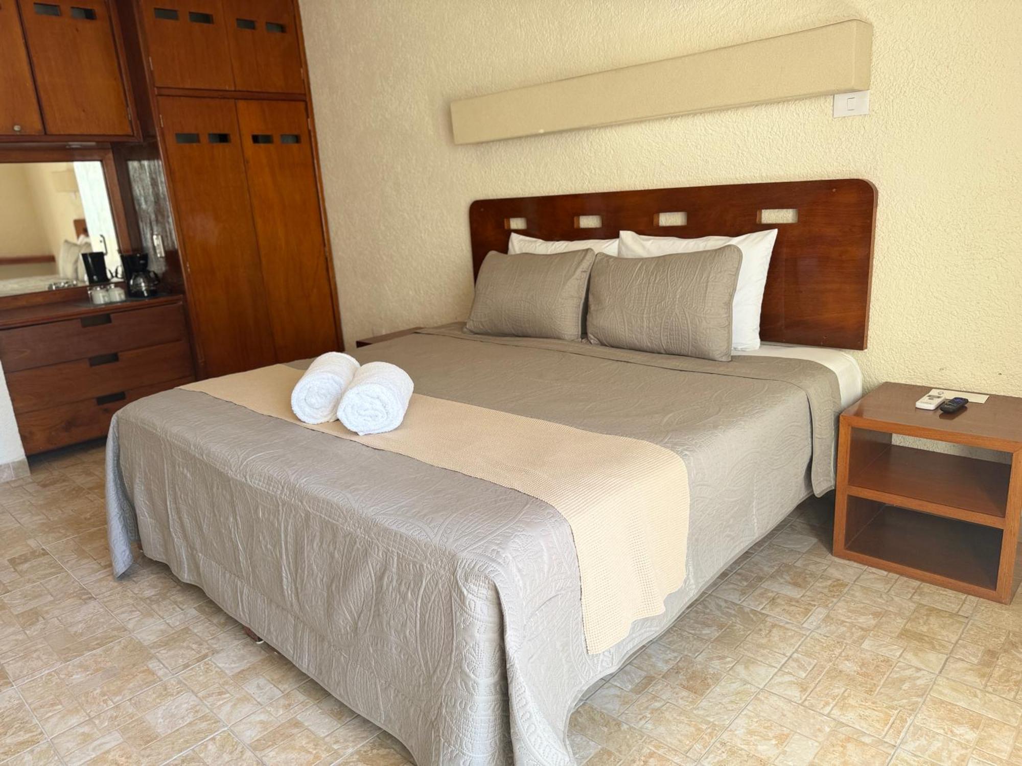 Luciana Hotel & Beach Club Playa del Carmen Rum bild
